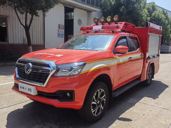 東風(fēng)日產(chǎn)皮卡器材消防車(chē)